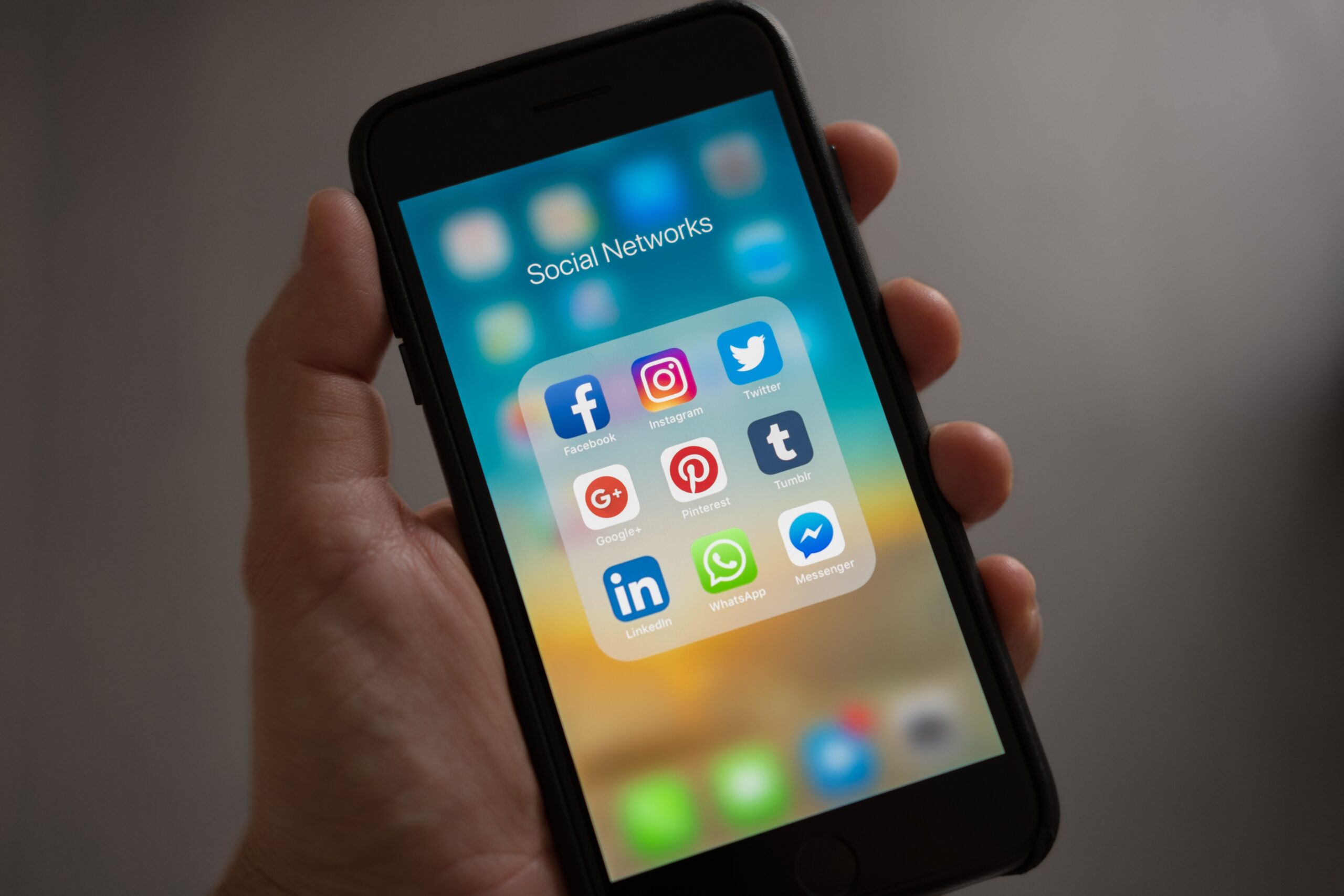 Using Keywords to Improve Social Media Marketing